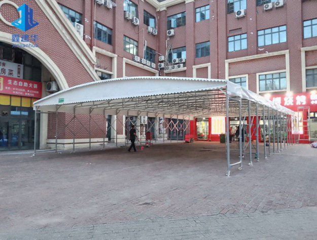 細(xì)河移動(dòng)雨棚